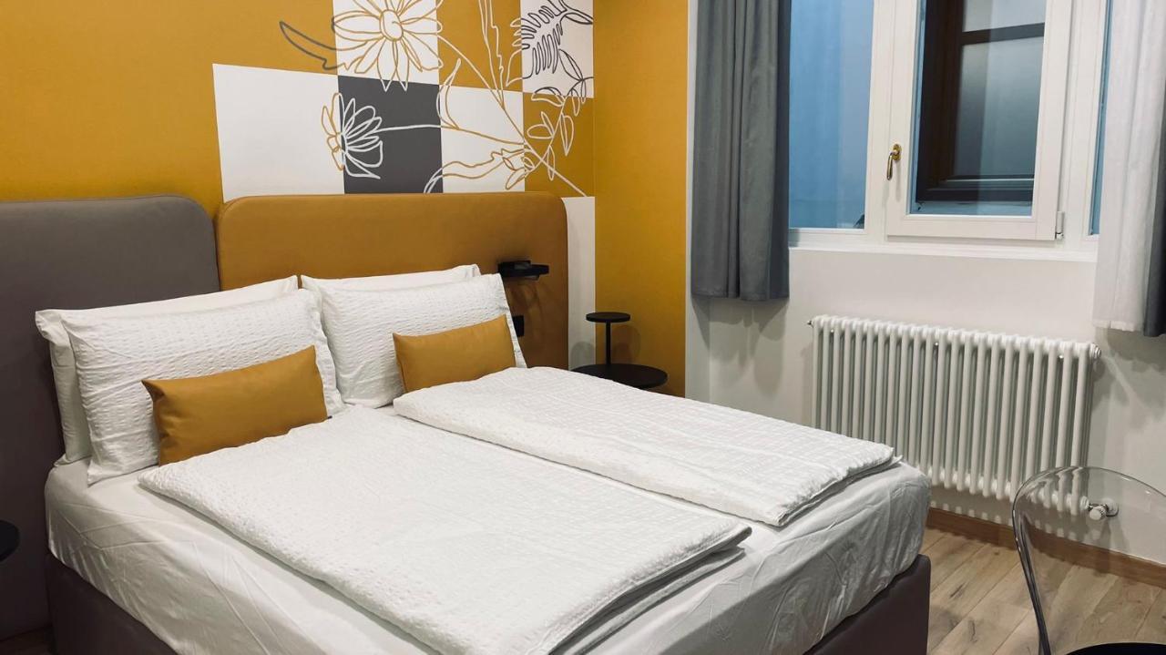 House Of Bruno - No Reception Hotel Trento Kültér fotó